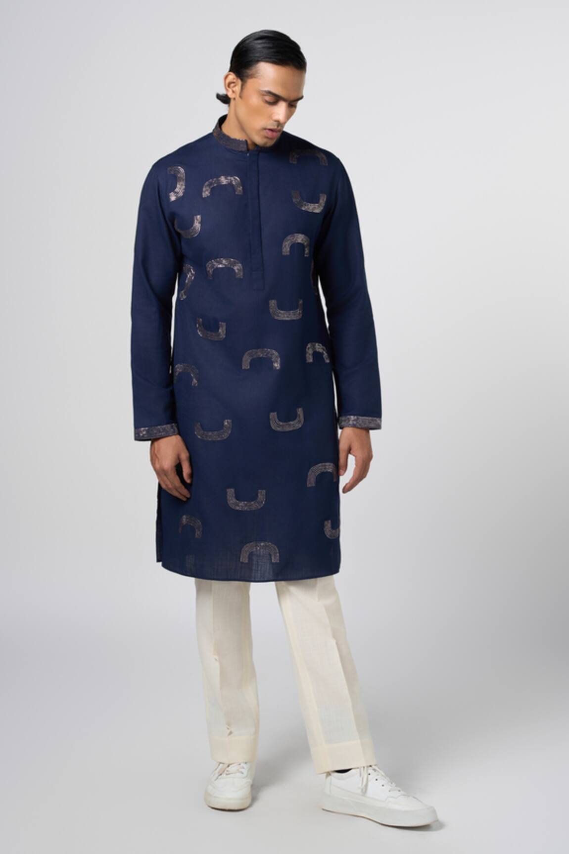 Line out line Scallop Placement Embroidered Kurta 