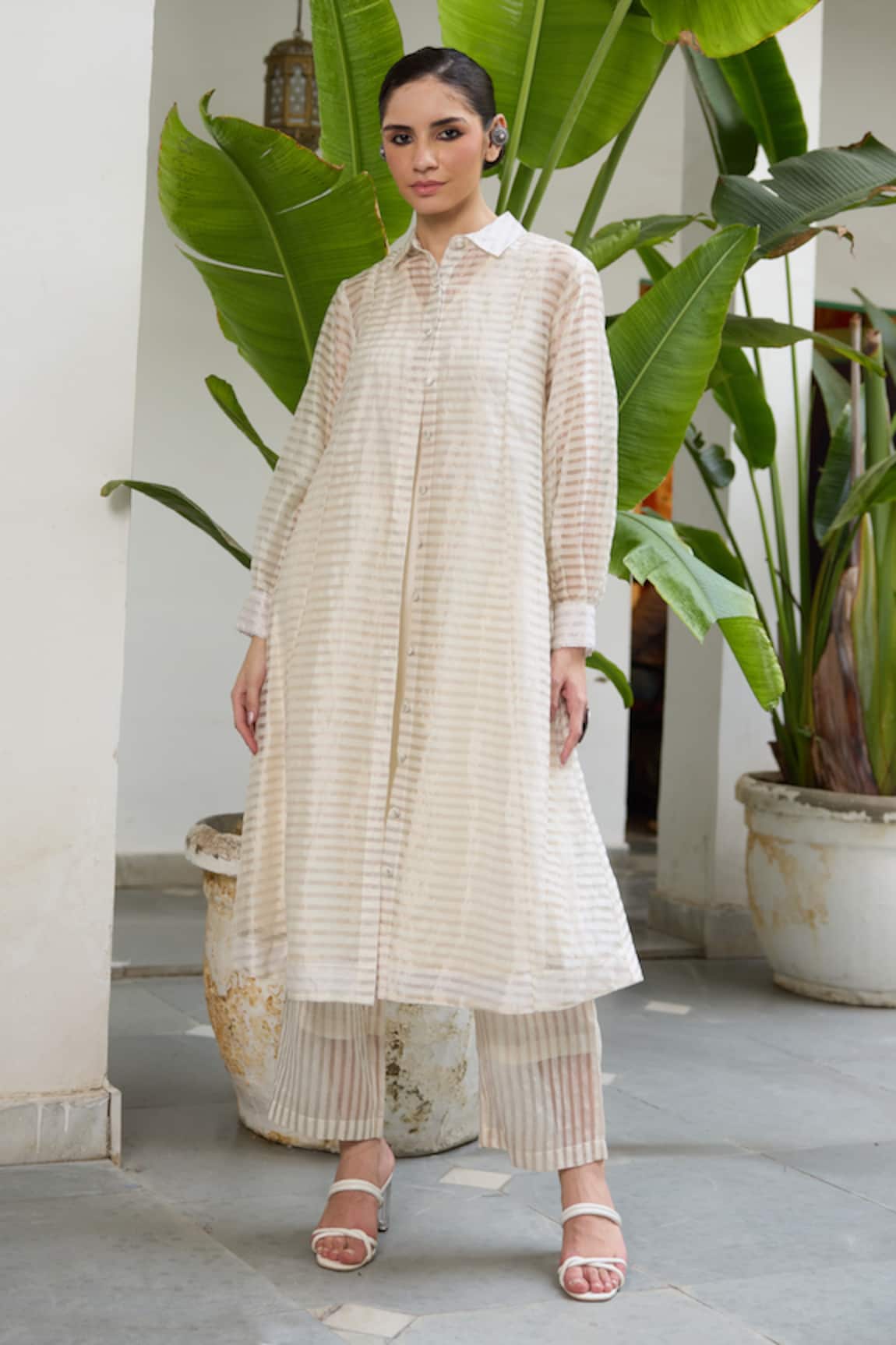 RAAS LIFE Striped Chanderi Kurta & Jacket Set 