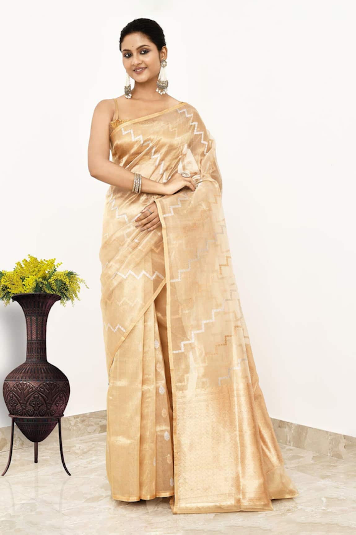 Naaritva India Banarasi Zig Zag Woven Saree With Running Blouse 