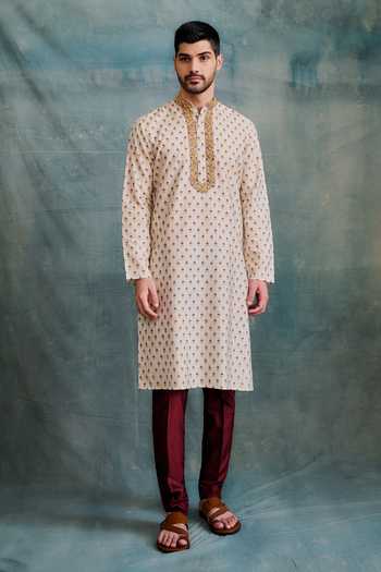 KRISHNA MEHTA Butti Block Print Kurta With Churidar