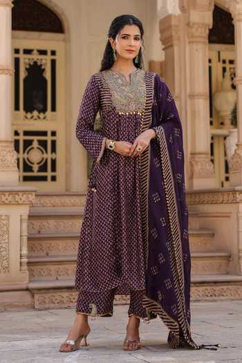 Label Niti Bothra Gathered Flower Butti Print Kurta Pant Set 