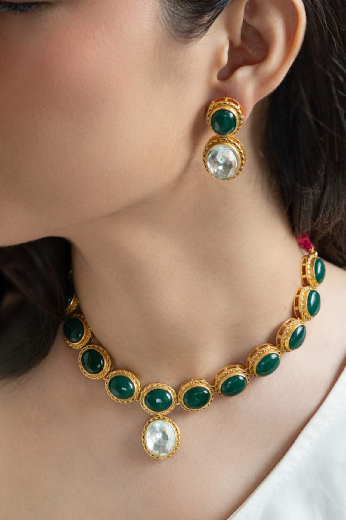 Do Taara Kundan Stone Choker with Earrings 