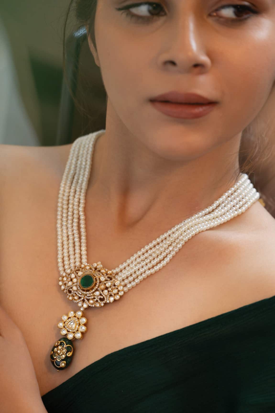 Do Taara Polki Embellished Floral Pearl Necklace 