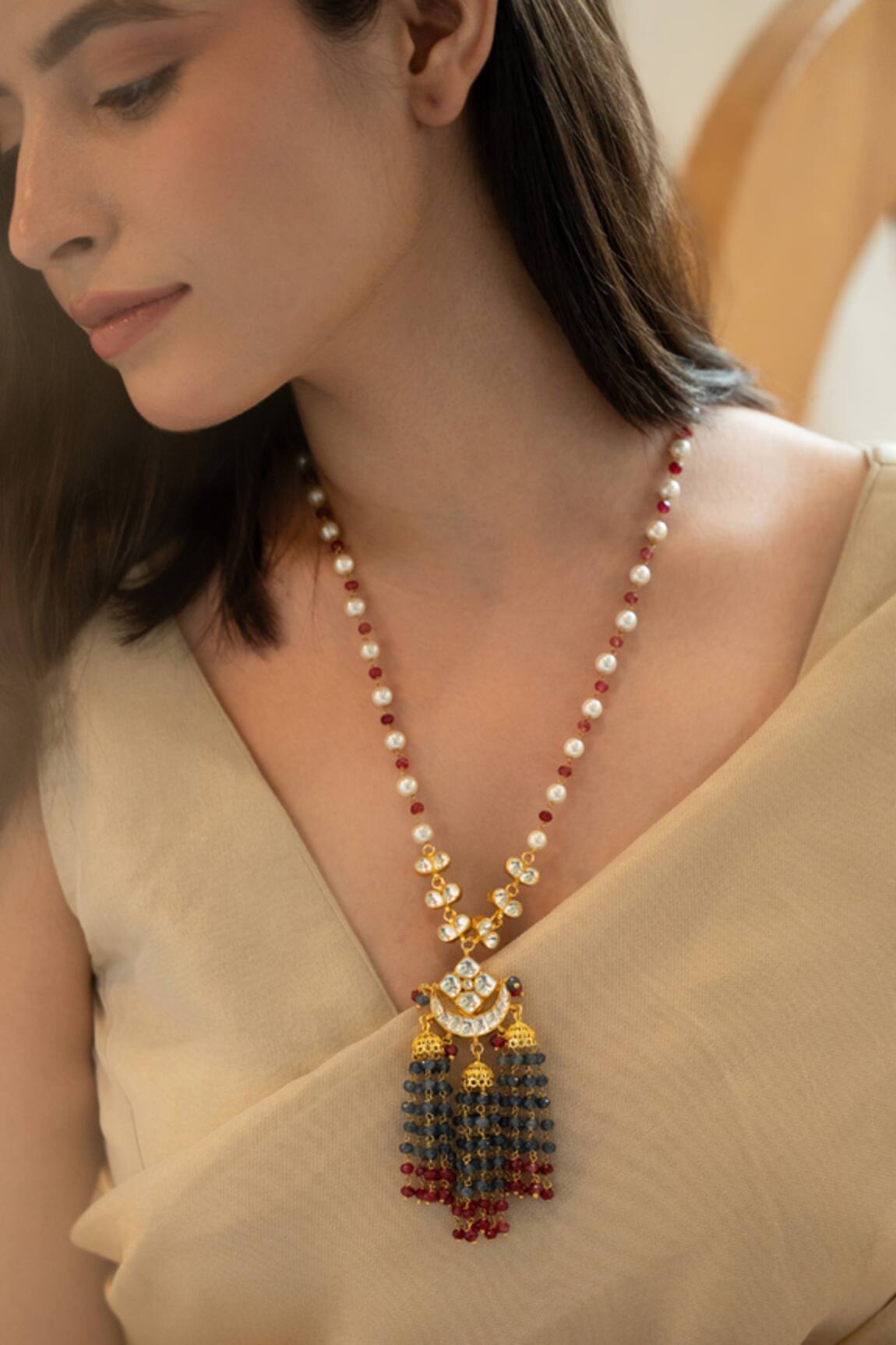Do Taara Kundan & Onyx Stone Embellished Necklace 
