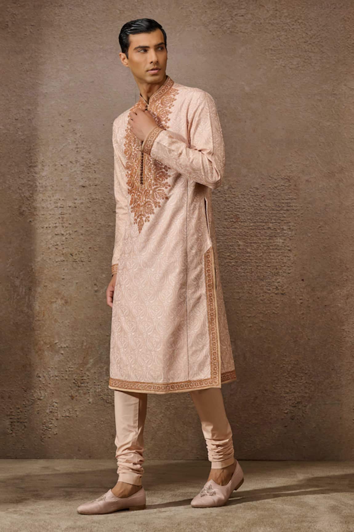 Tarun Tahiliani Maori Embroidered Kurta With Churidar 