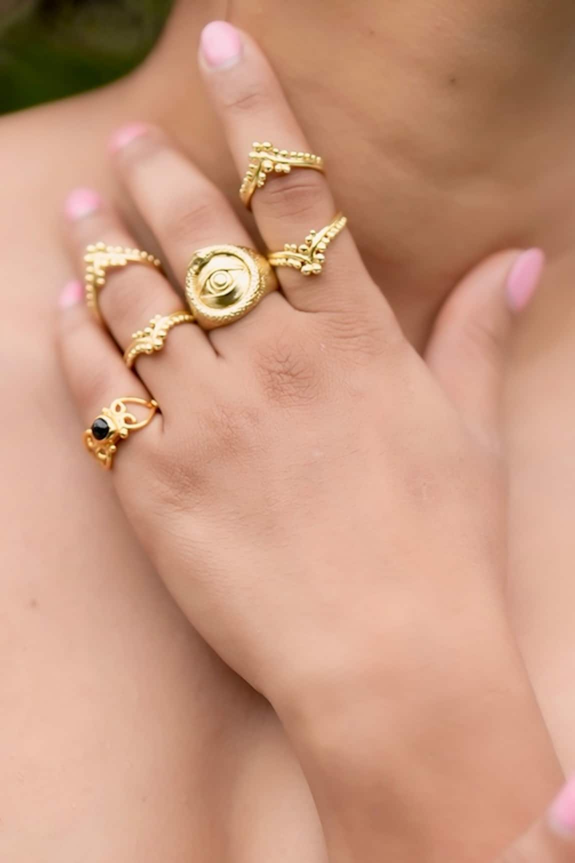 MAALICIOUS JEWELRY Mila Carved Splint Ring 