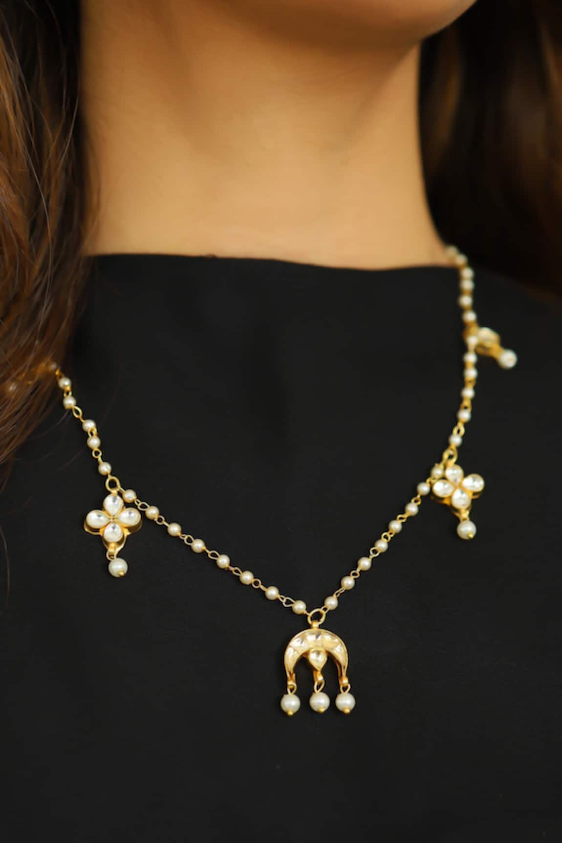 Do Taara Kundan Embellished Necklace 