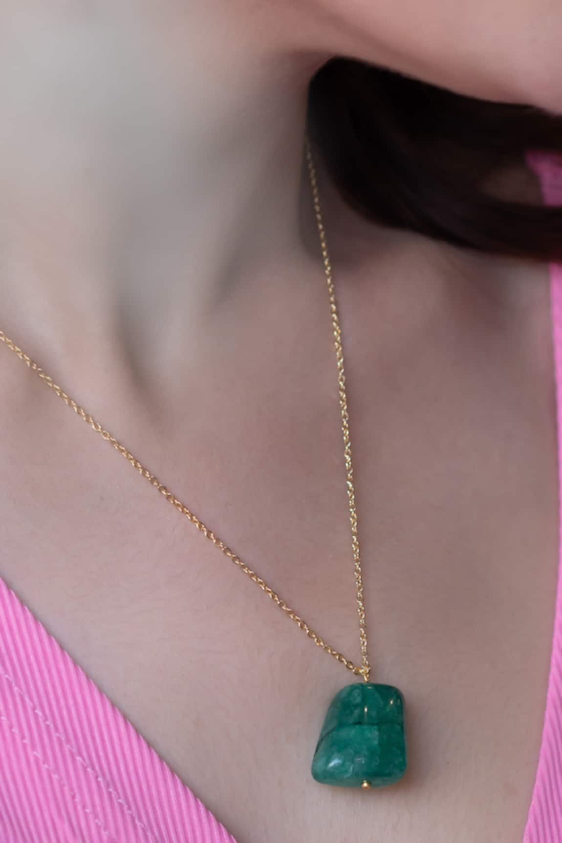 Do Taara Stone Embellished Pendant Chain Necklace 