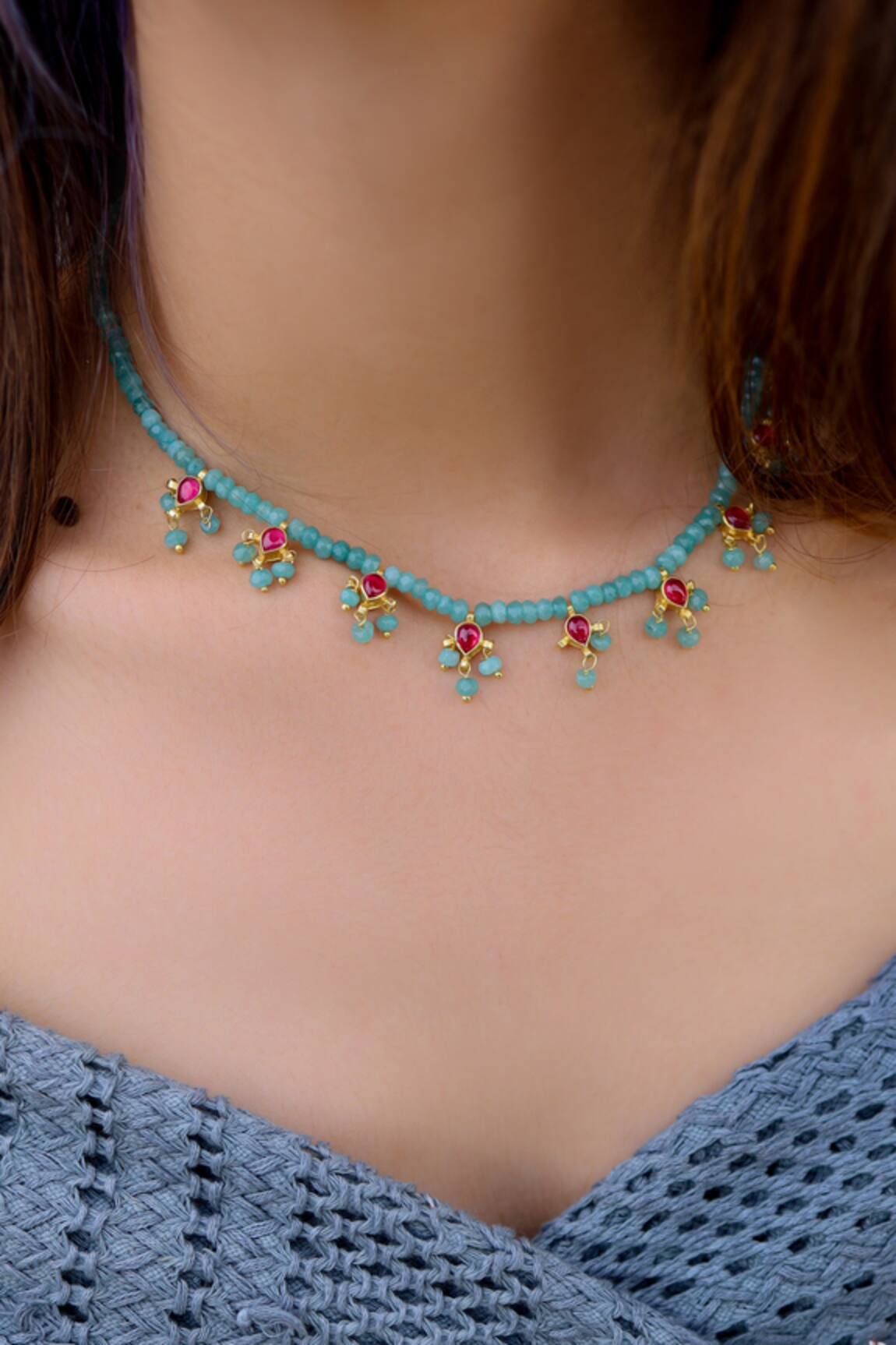 Do Taara Kundan Studded Choker 