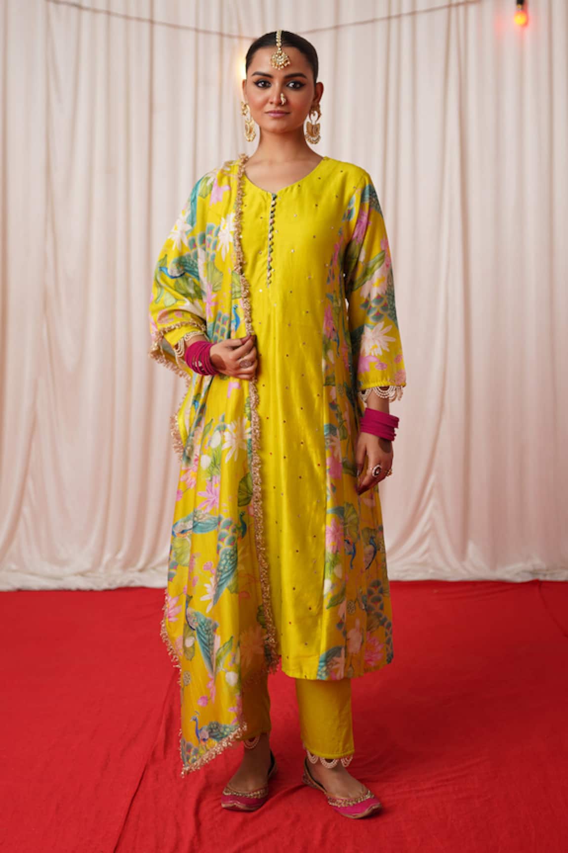 Chrkha Printed Side Panelled Kurta Pant Set 