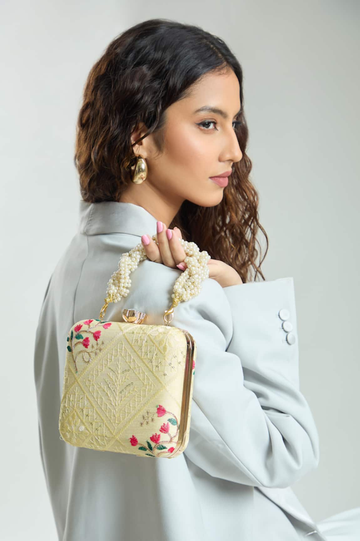 Boxwish By Bhumika Lucknowi Bloom Threadwork Clutch Bag