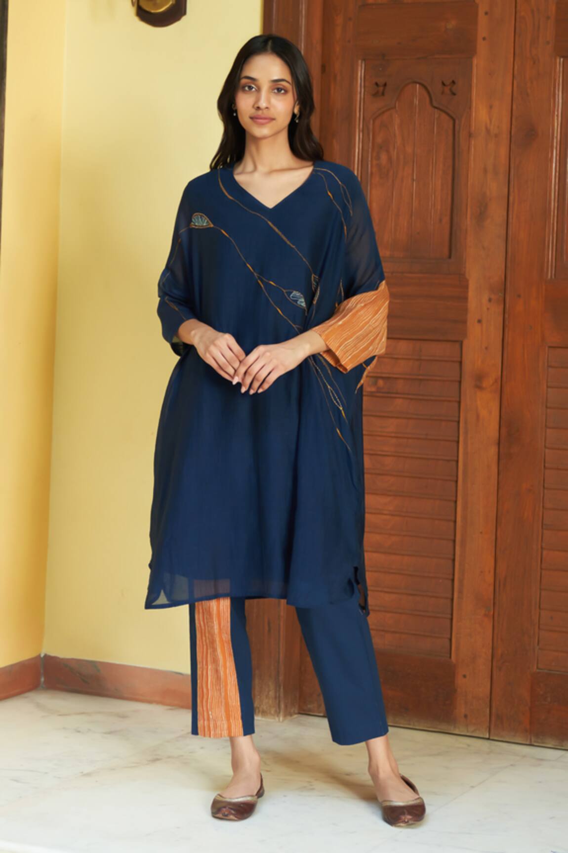 Vaayu Linear Embroidered Kurta & Pant Set 