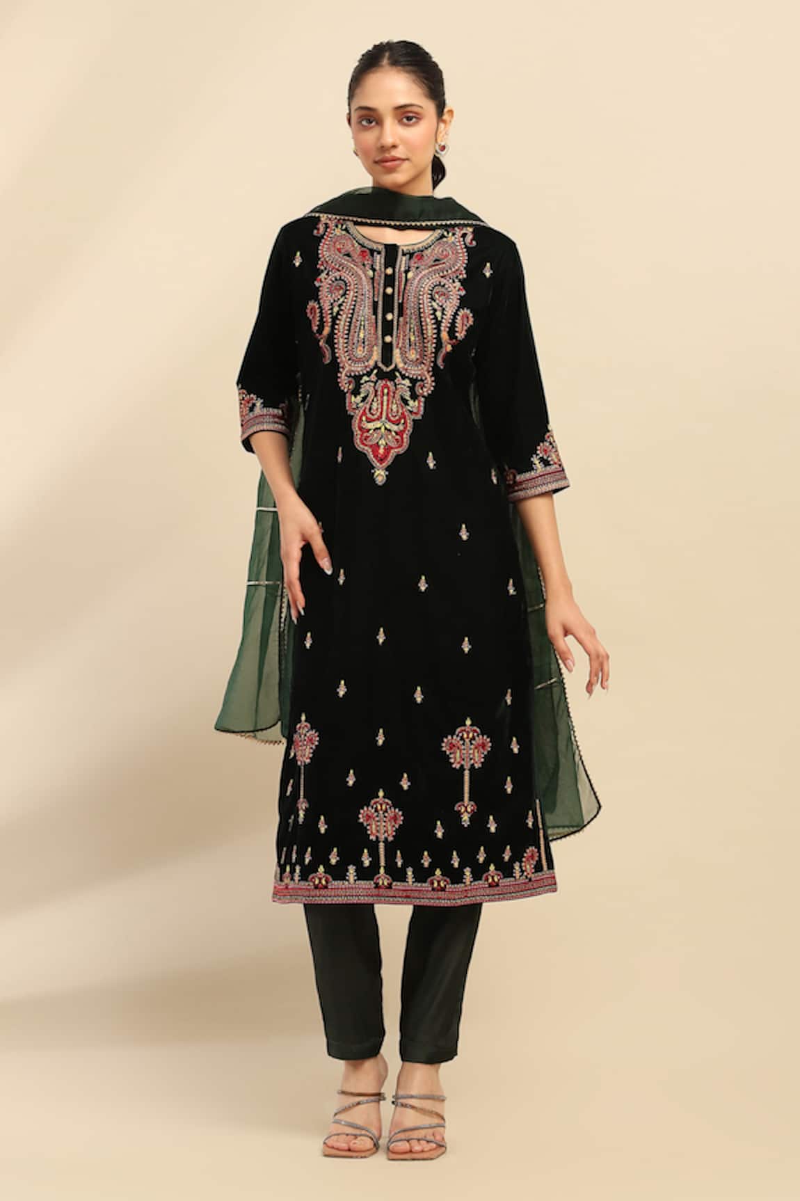 Aarke Ritu Kumar Emerald Green Paisley Crest Kurta Set 