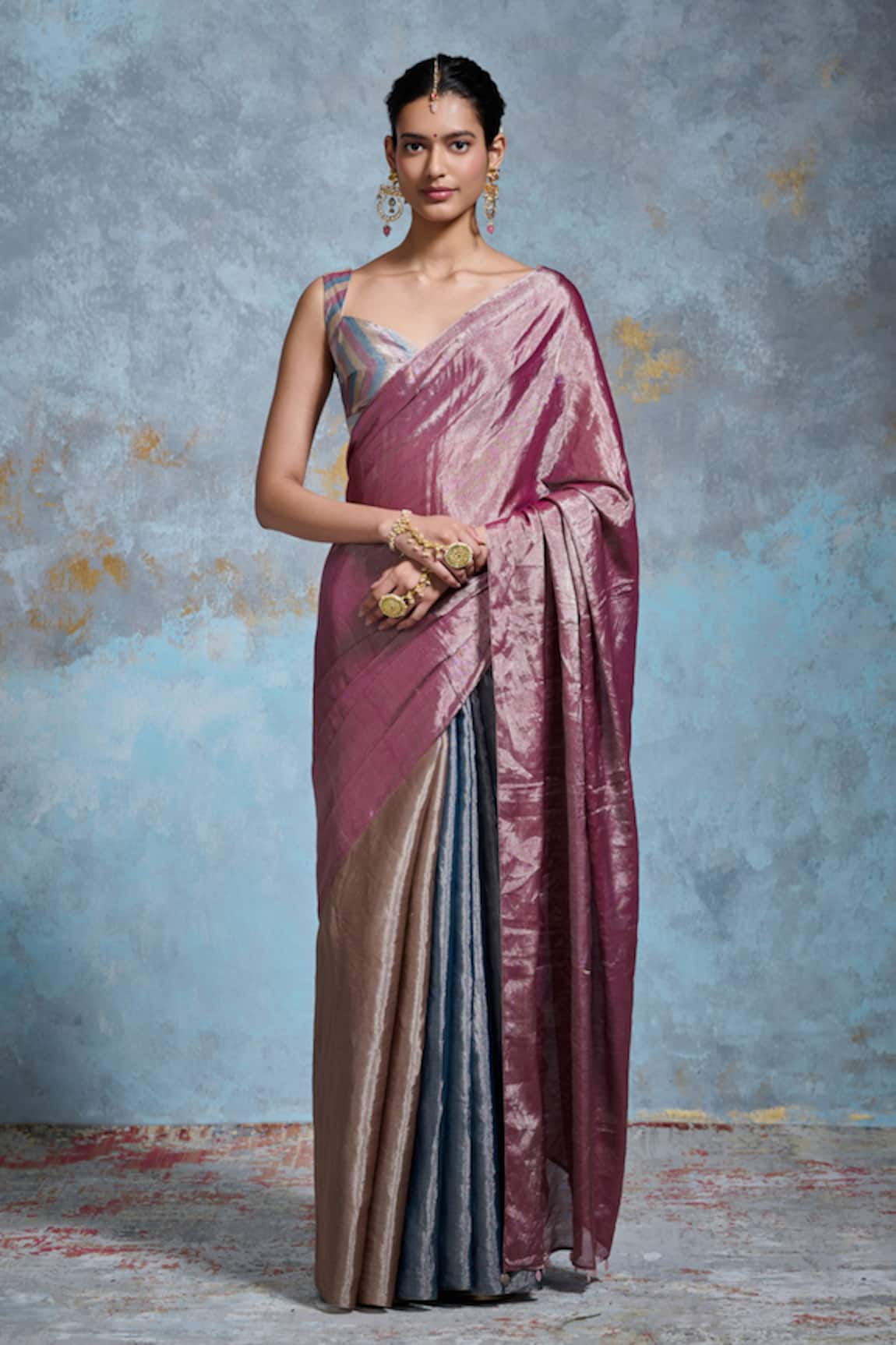 Dressfolk Gradient Handloom Saree With Running Blouse