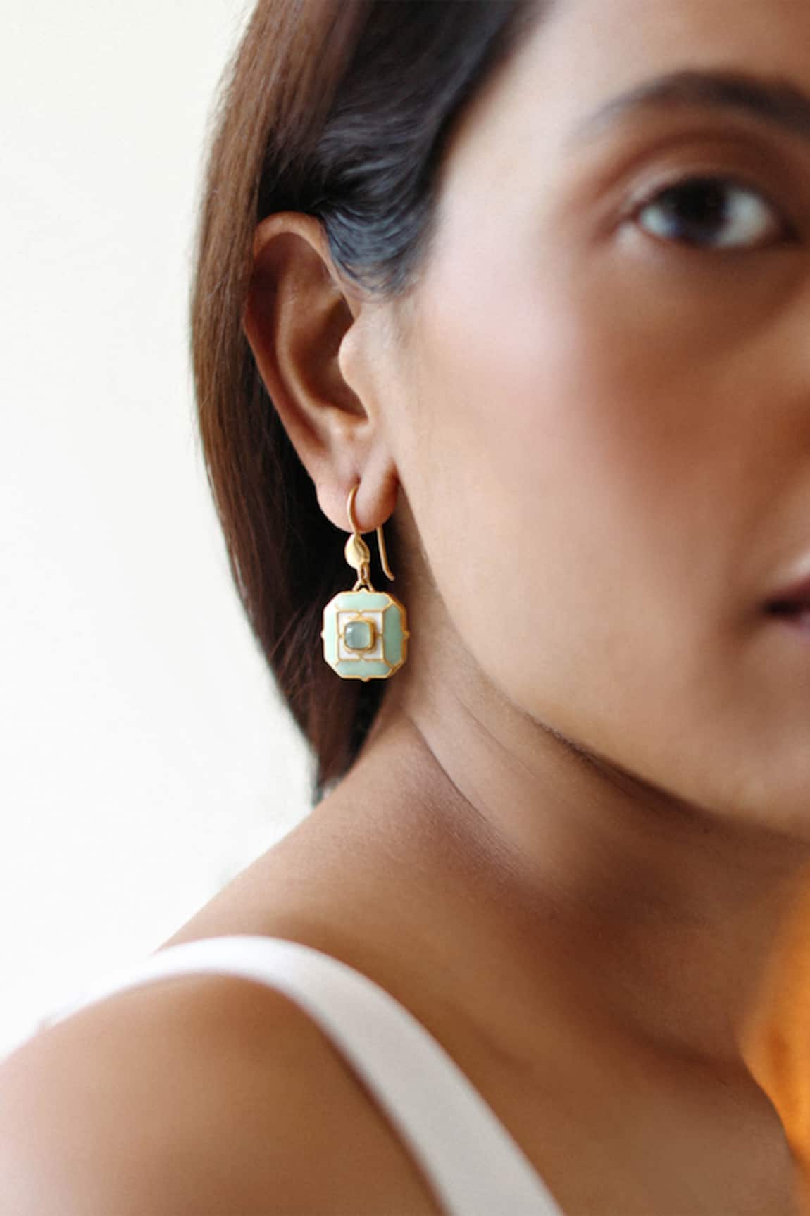 Manner Sea Breeze Green Calcedony Earrings 