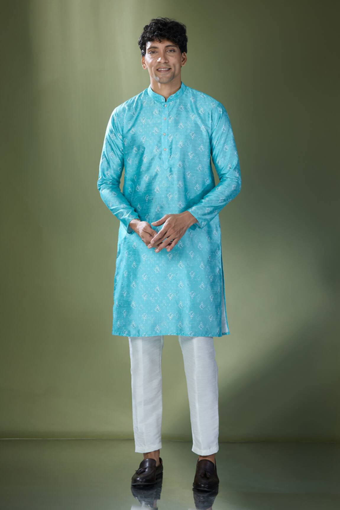 Rng Safawala Ikat Printed Blue Kurta Set 