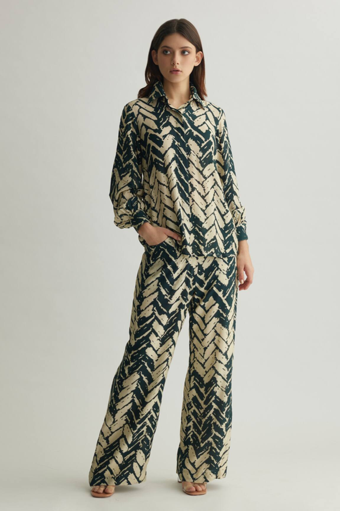 Koai Chevron Print Straight Pant 