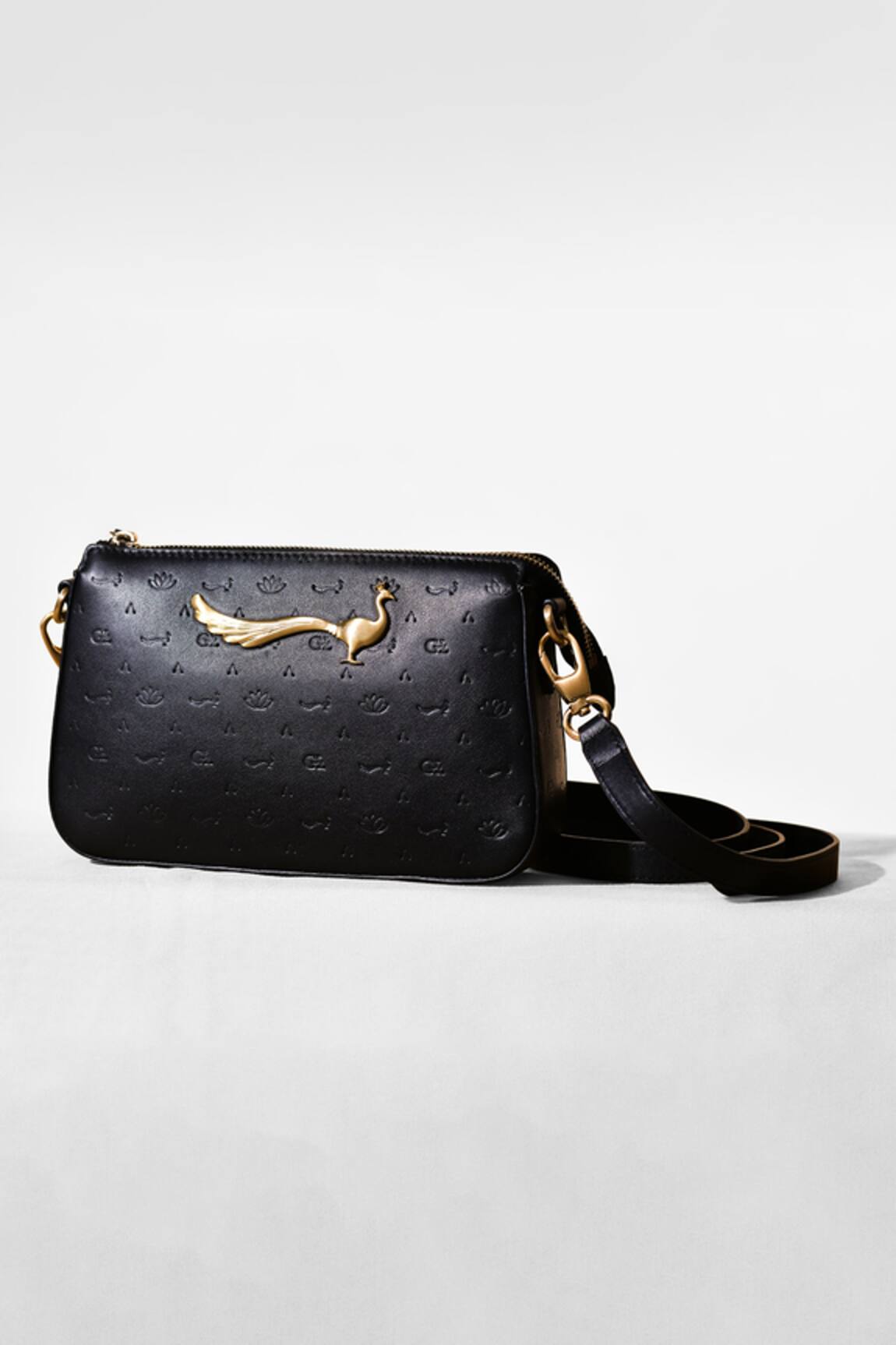 Gla Black Embossed Leather Handbag 