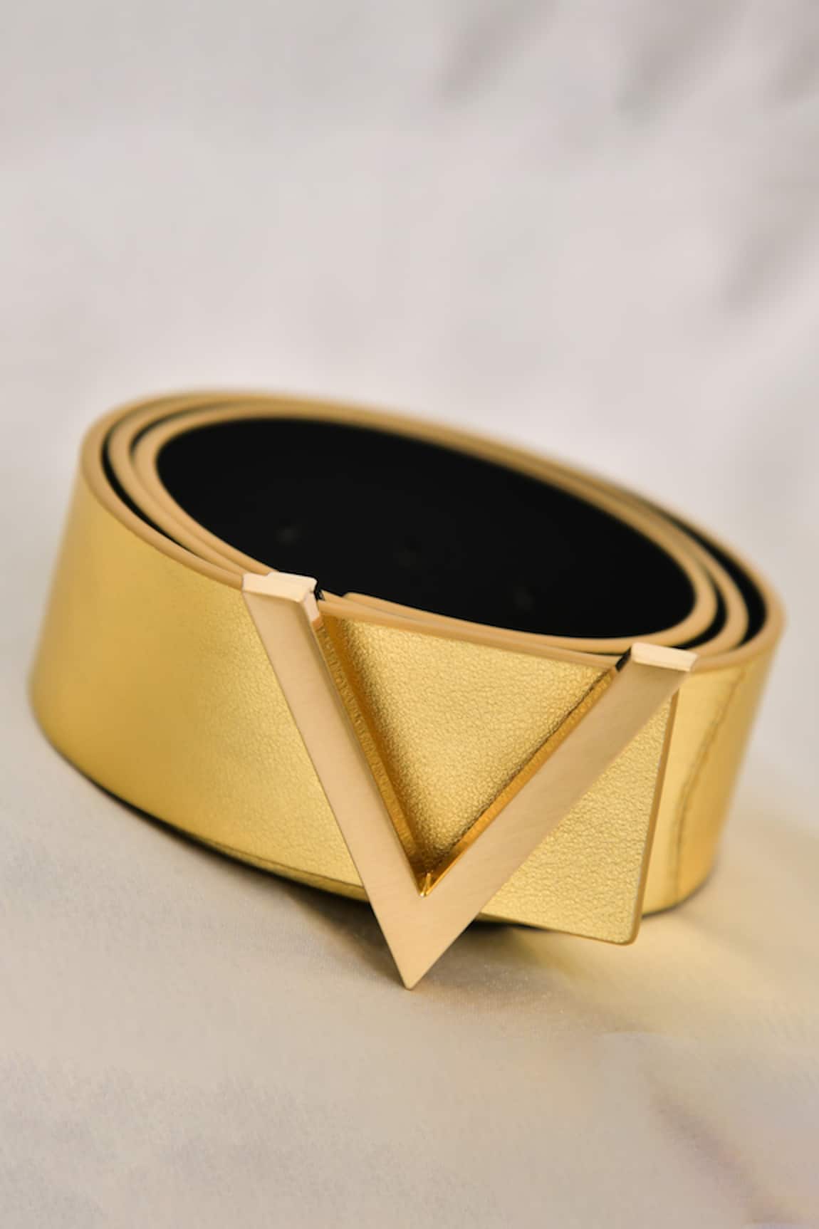 Gla Gold Leather V Accent Belt 