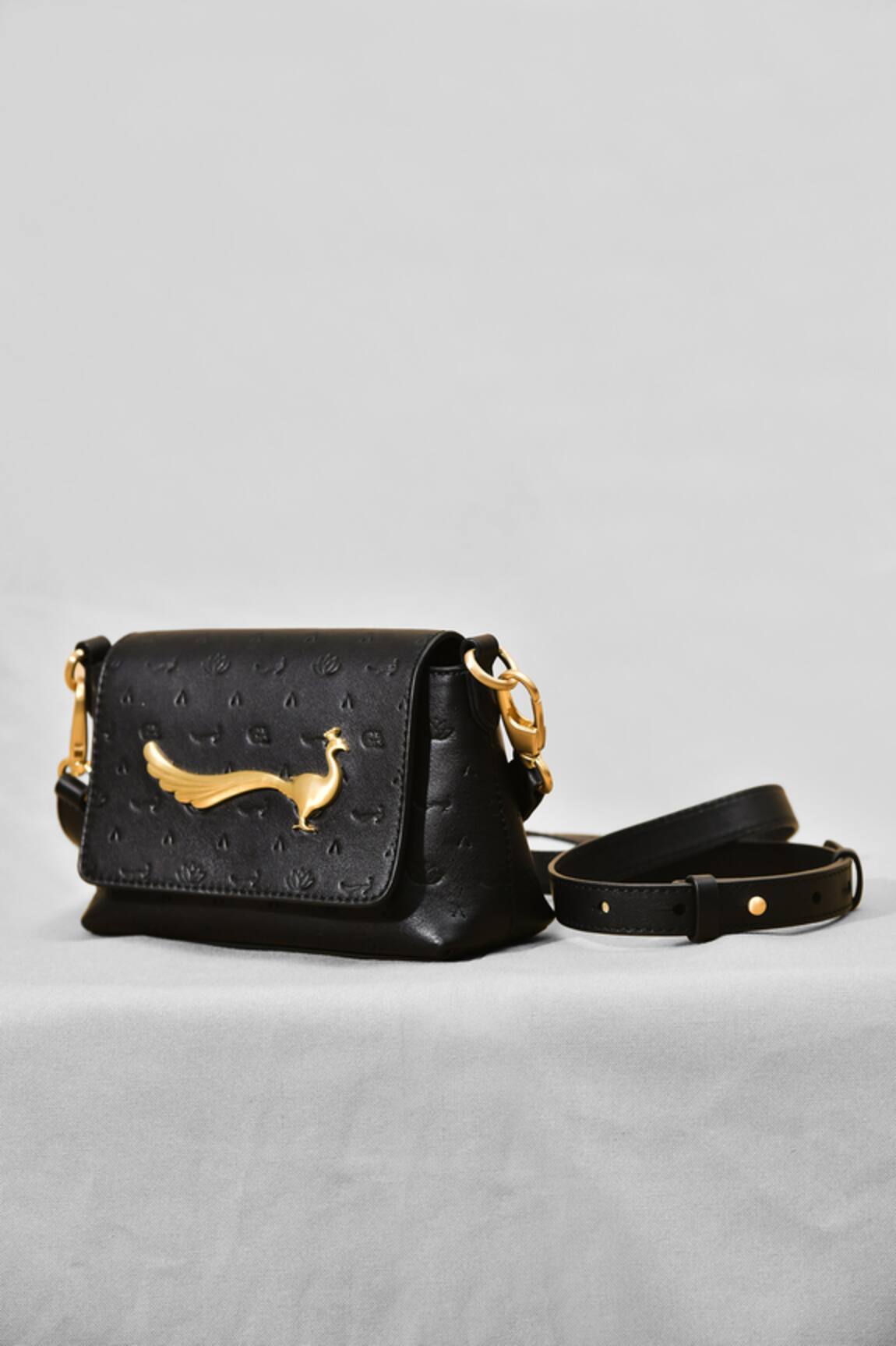 Gla Black Embossed Leather Handbag 