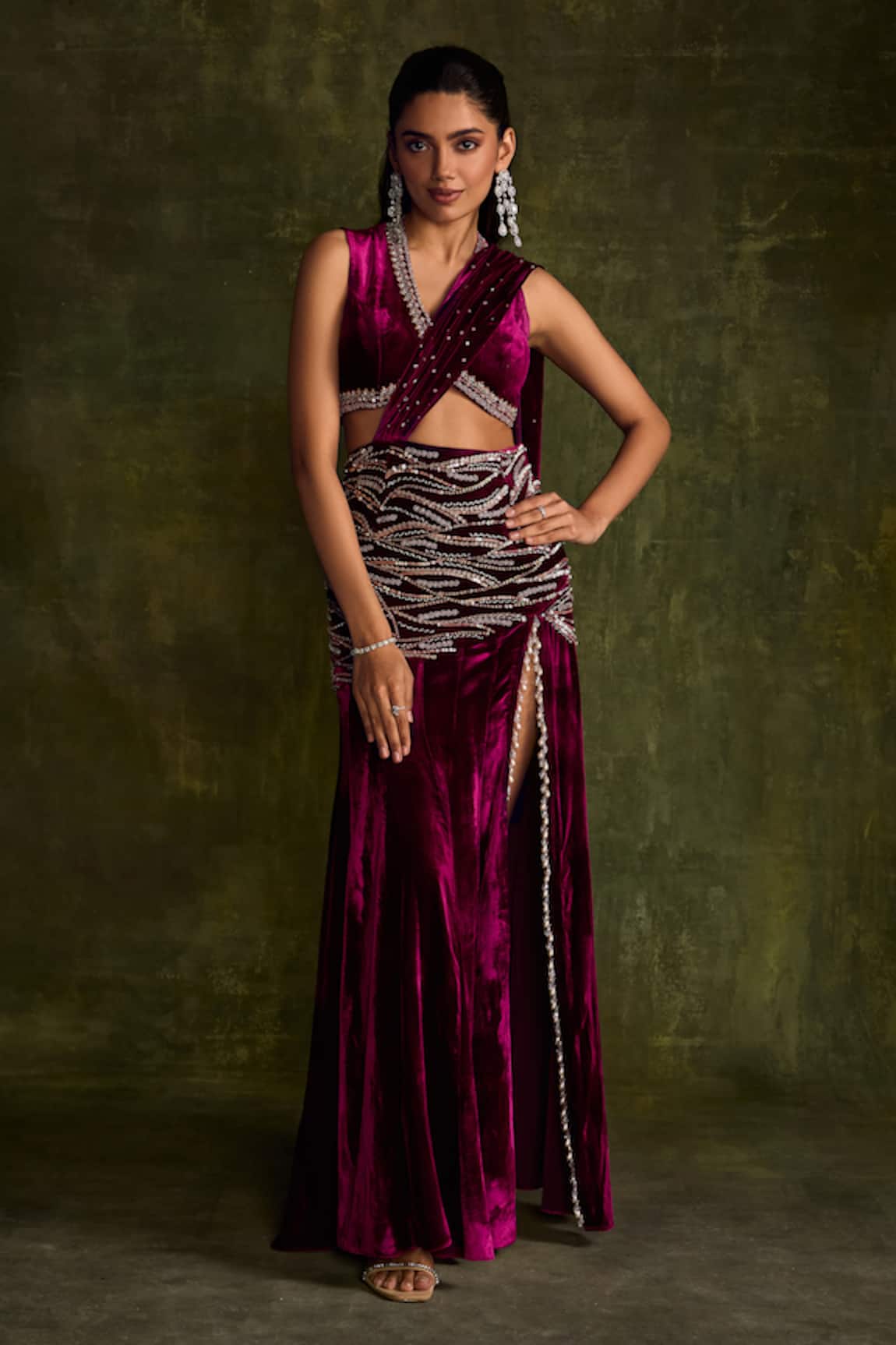 Label Sanya Gulati Embroidered High Slit Pre-Draped Saree Set 