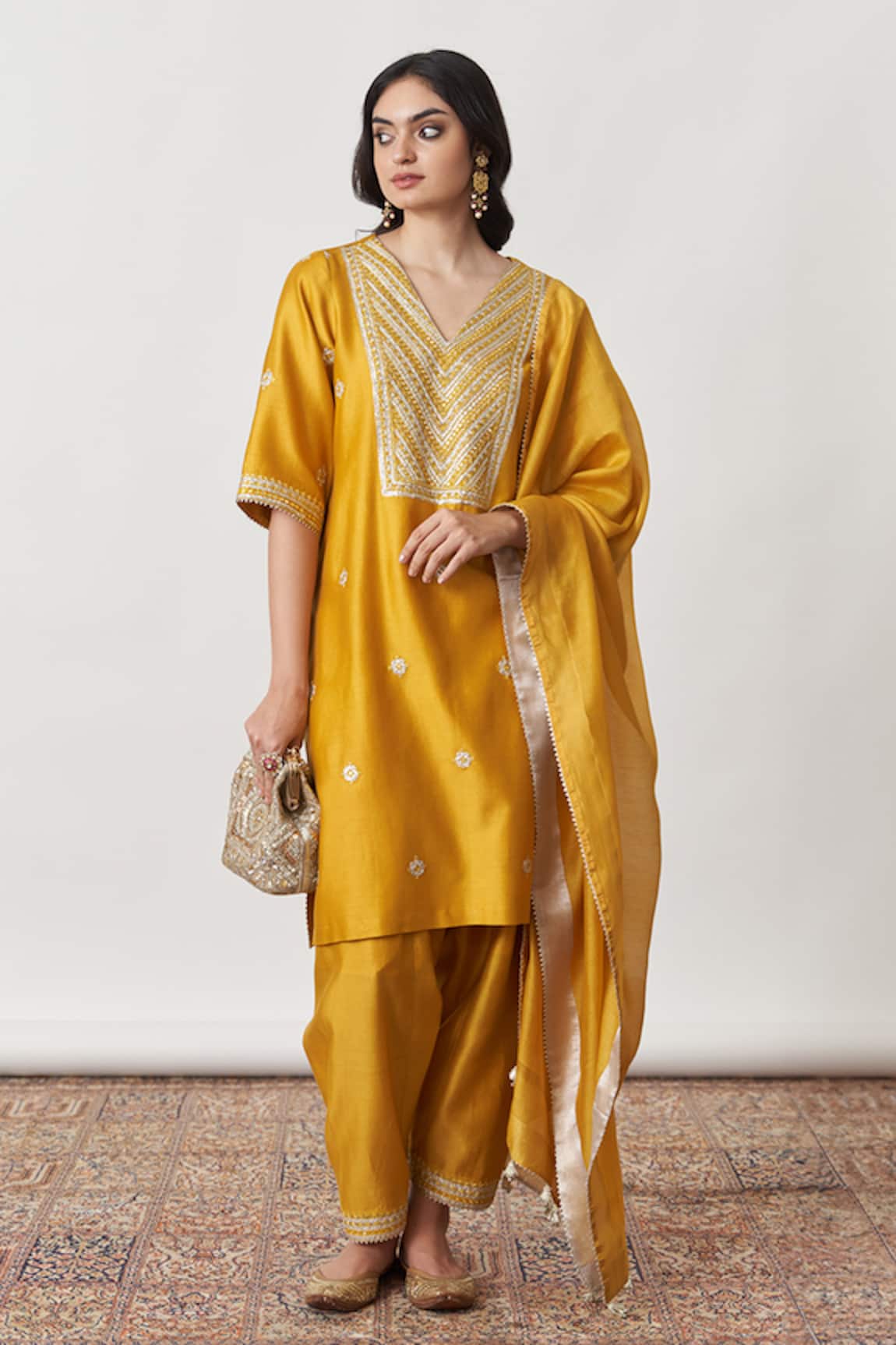 Vaaya Yellow Bloom Buta Embroidered Kurta Set