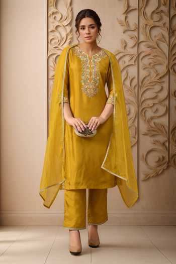 Samyukta Singhania Floral Thread Embroidered Straight Kurta & Pant Set 