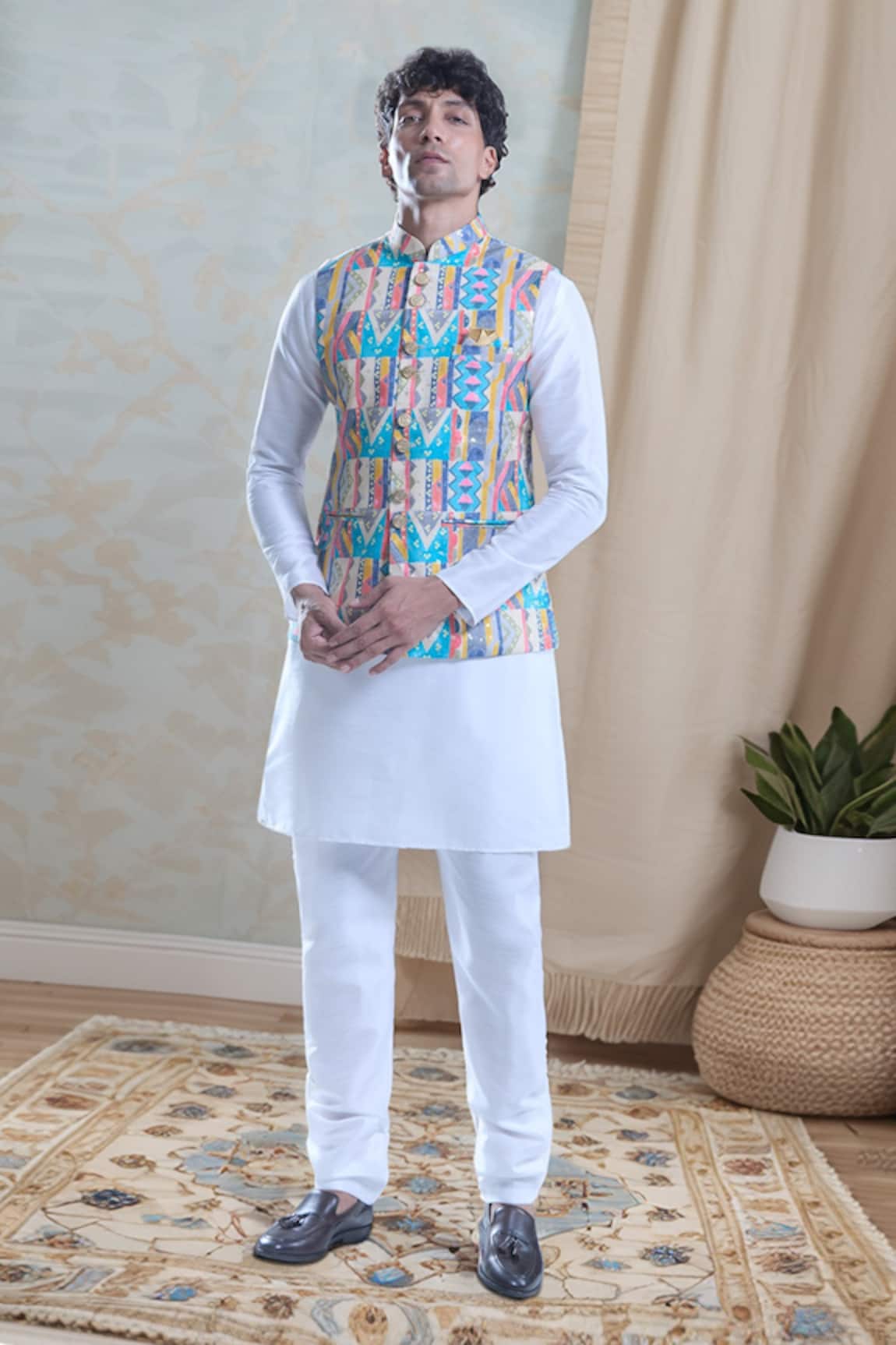 Arihant Rai Sinha Geometric Foil Printed Bandi & Kurta Set 