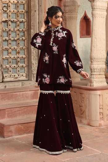 Ajiesh Oberoi Wine Velvet Floral Embroidered Kurta Set 