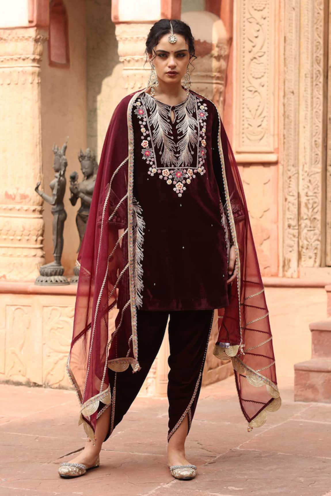 Ajiesh Oberoi Wine Floral Embroidered Velvet Kurta Set 