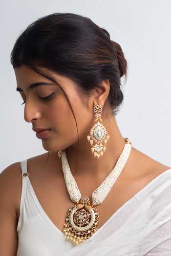 Zevar King Gold Plated Floral Carved Necklace Set