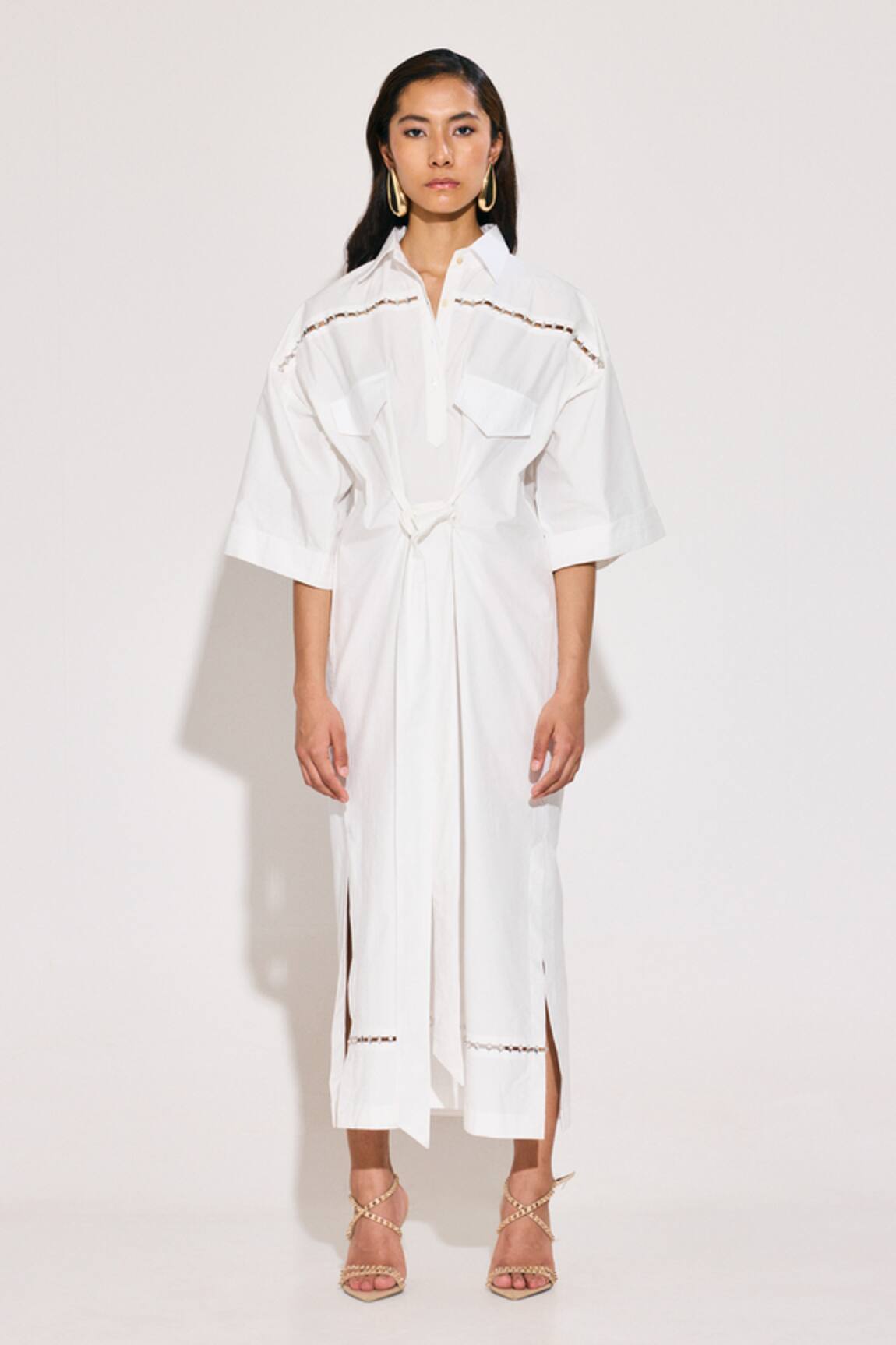 TWINKLE HANSPAL Embroidered Detail Boxy Kaftan 