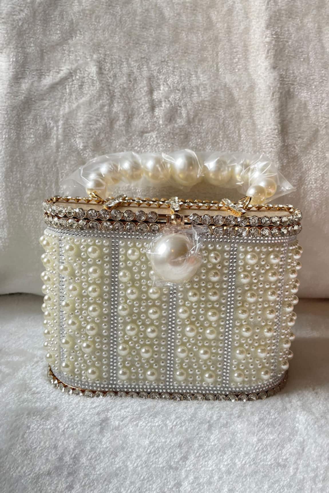 Kreivo By Vamanshi Damania Silver Pearl Beaded Bucket Bag 