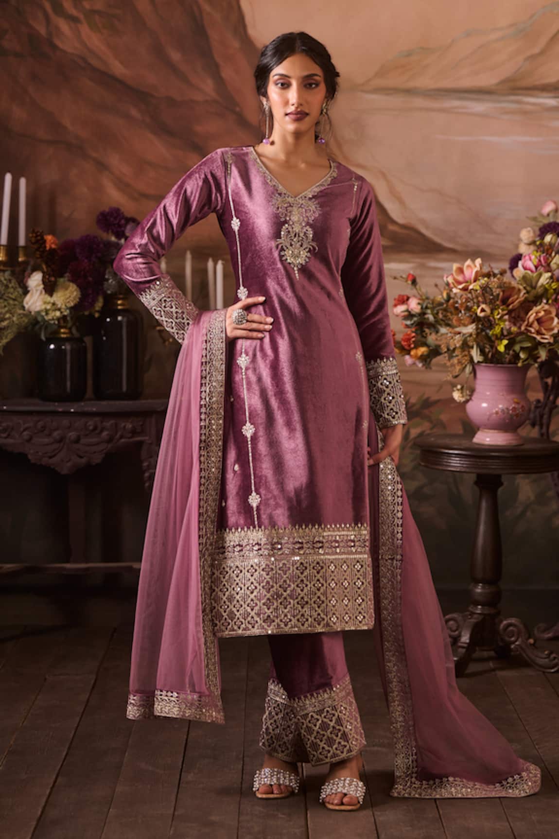 Lashkaraa Zari Bloom Velvet Kurta Pant Set 