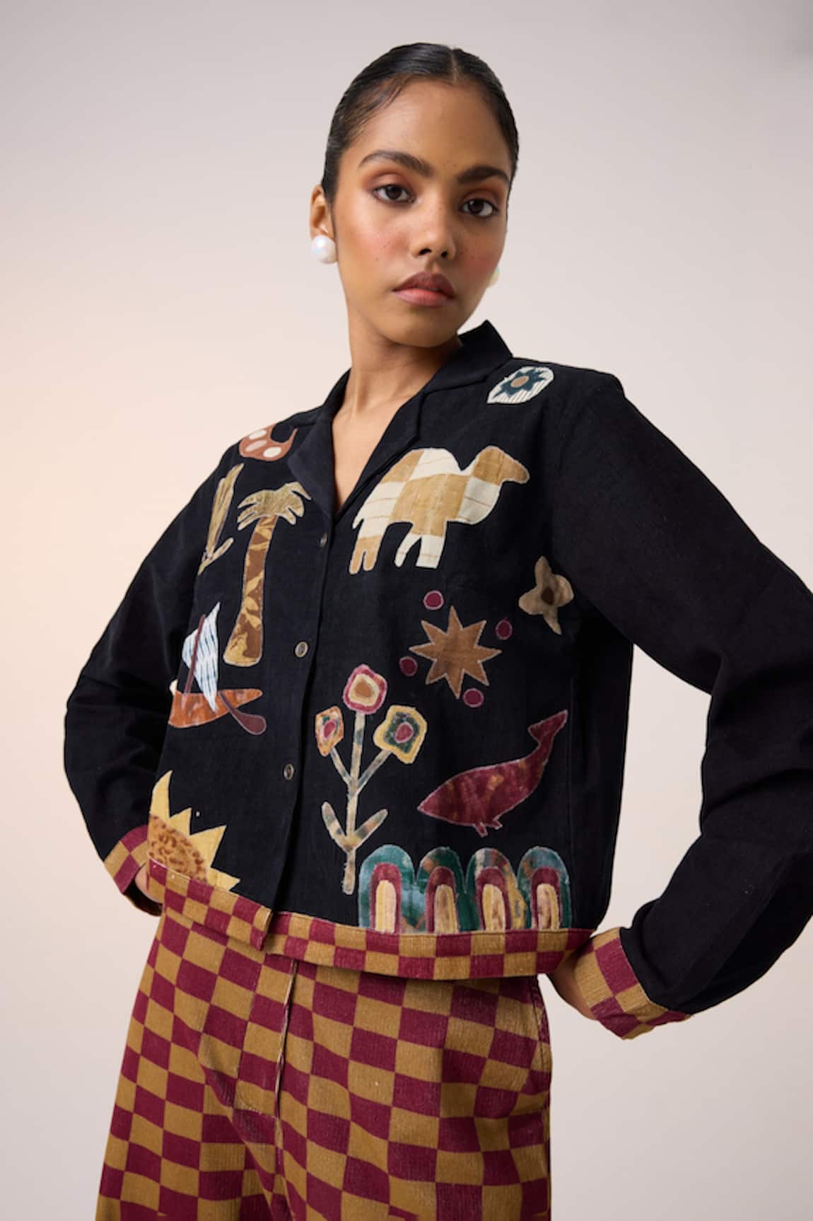 Cord Jungle Applique Black Cropped Shirt