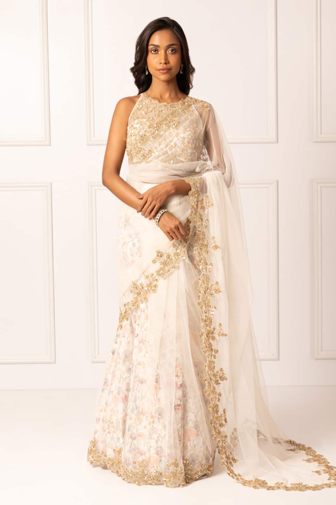 Isha Regalia Dori Embroidered Floral Saree Set 