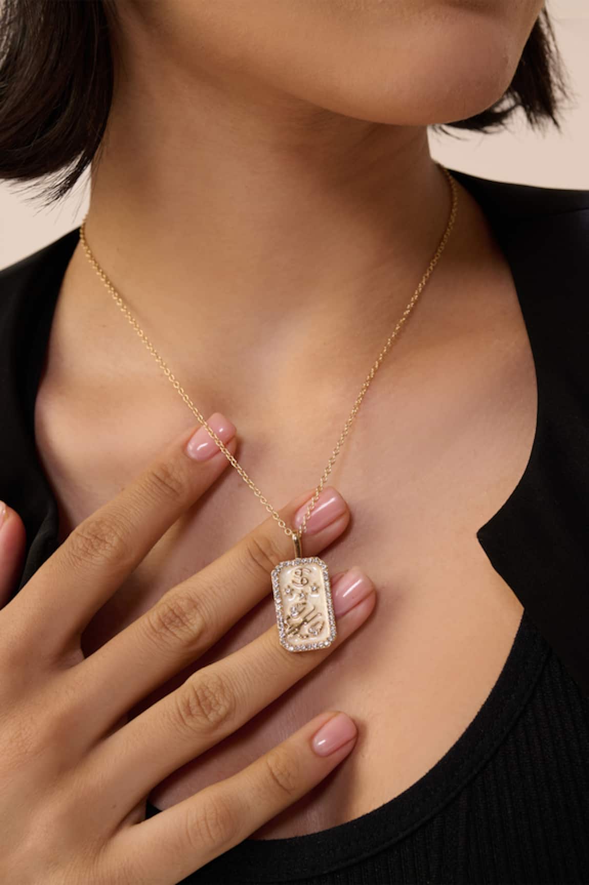 Dusala Cancer Zodiac Carved Pendant Necklace 