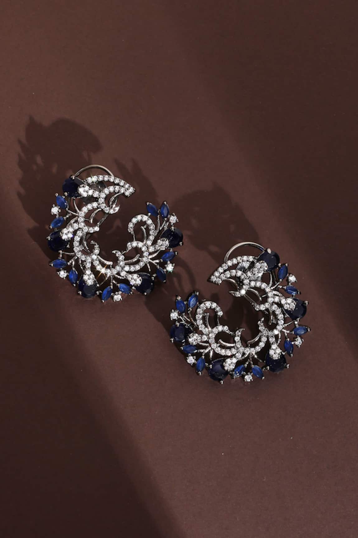 Swabhimann Rhodium Plated Zirconia Crest Hoop Earrings 