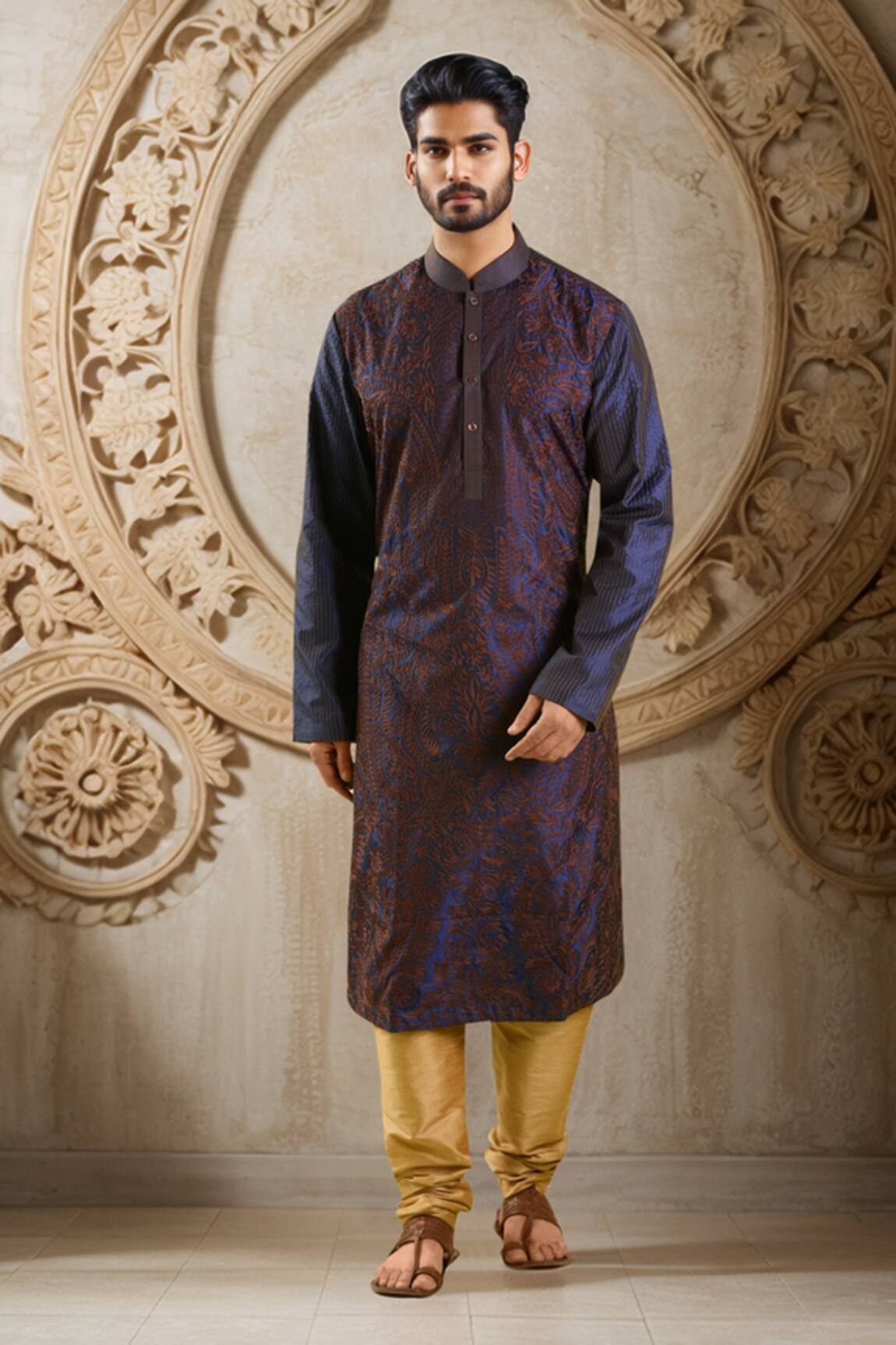 Samyukta Singhania Floral Paisley Embroidered Kurta Set 