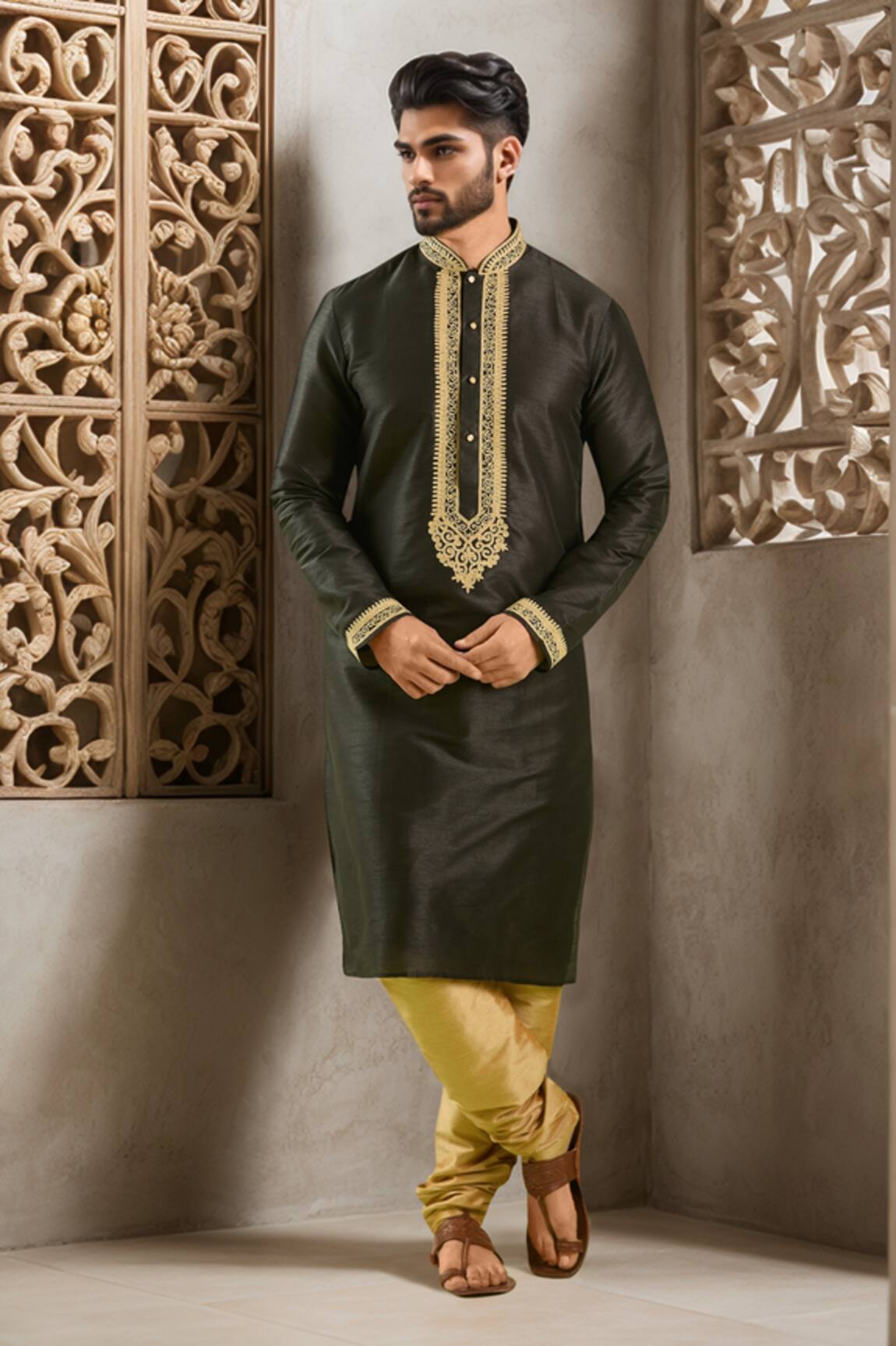 Samyukta Singhania Zari Dori Embroidered Kurta Set 
