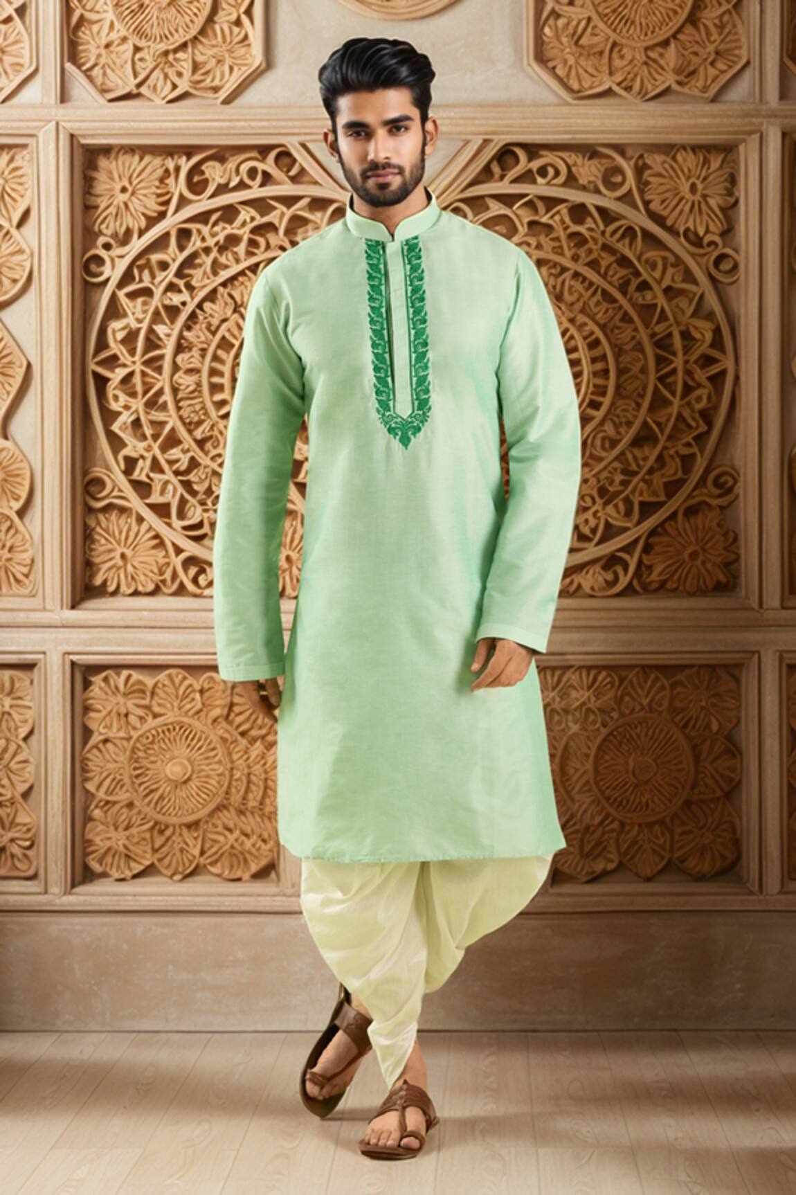 Samyukta Singhania Floral Embroidered Kurta & Patiala Pant Set 