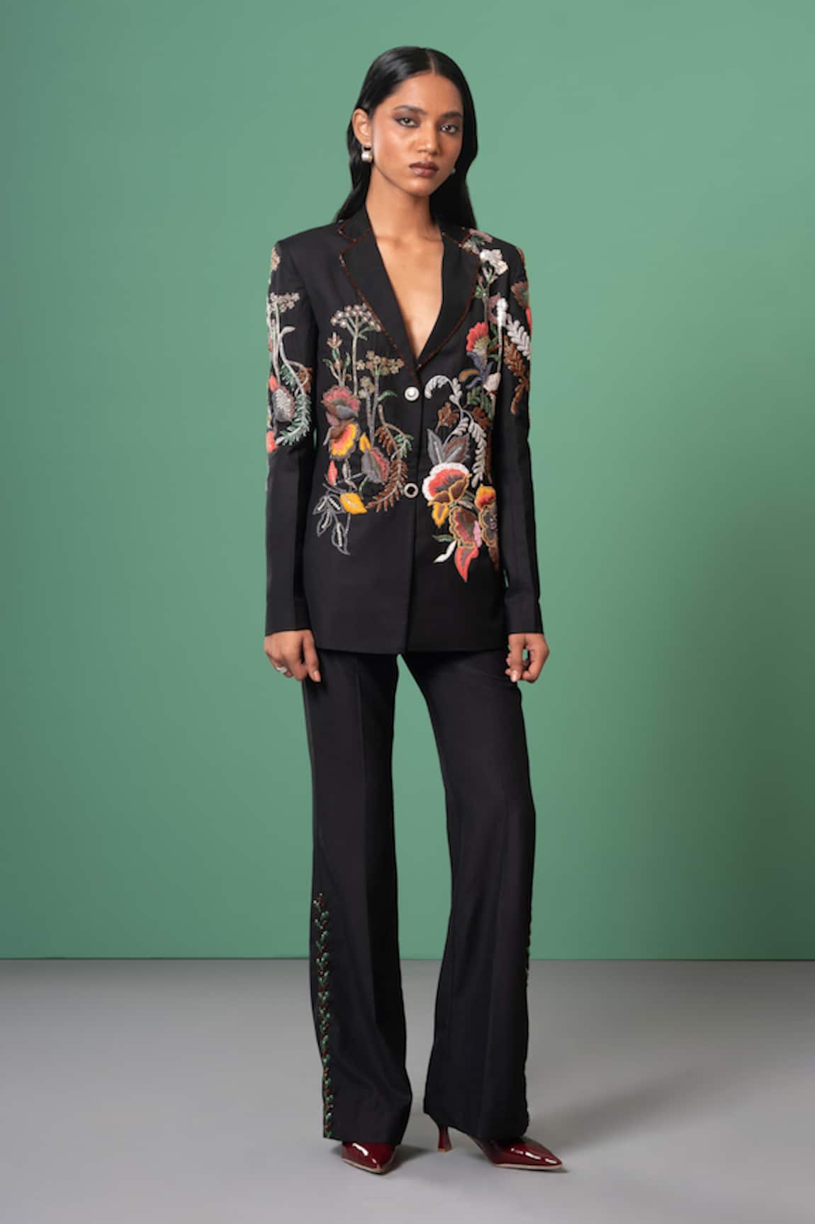 Advait Bloom Embroidered Black Blazer Set 