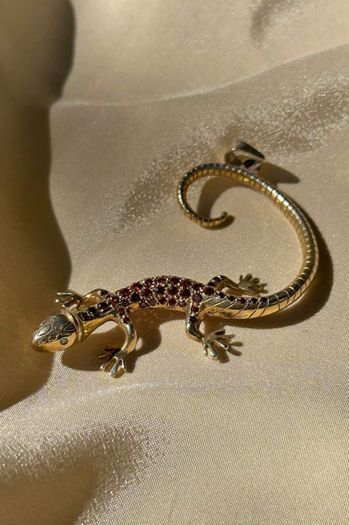 Anuka Jewels Garnet Lizard Pendant 