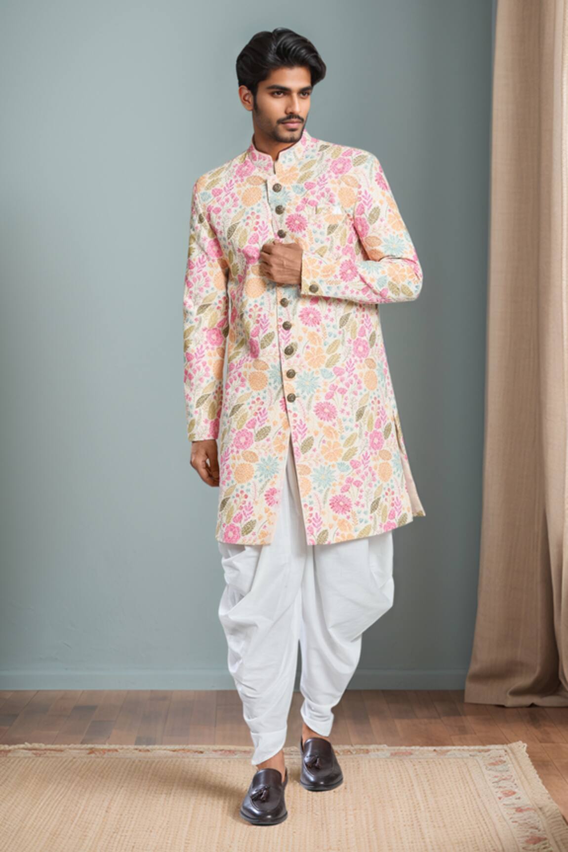 Aryavir Malhotra Floral Threadwork Sherwani Set 