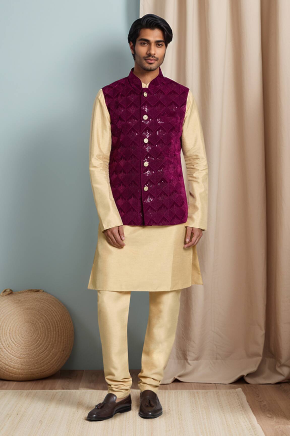 Arihant Rai Sinha Velvet Embroidered Bundi & Kurta Set 