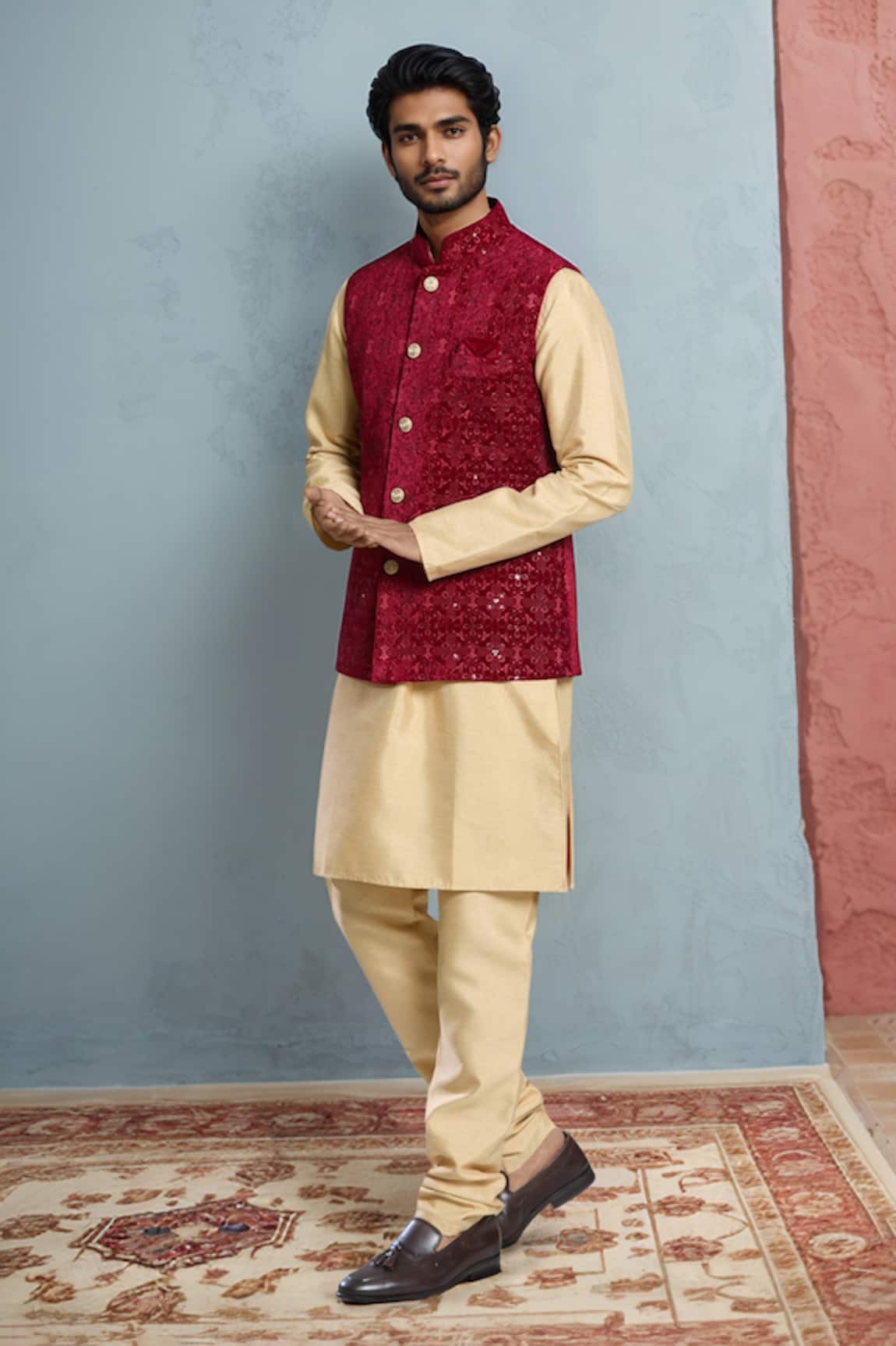 Arihant Rai Sinha Floral Thread Embroidered Bundi Set 