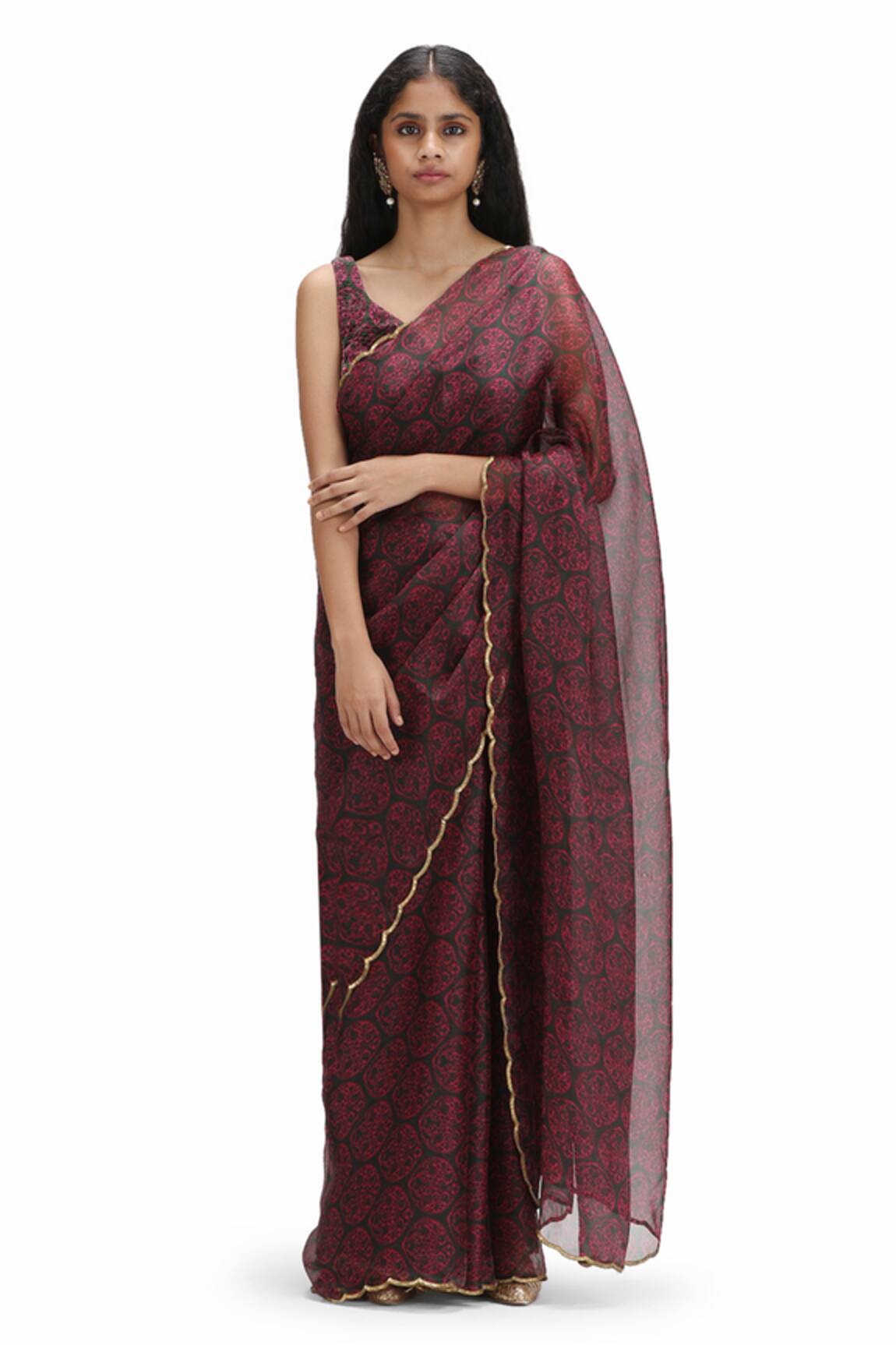 Mimamsaa Floral Printed Saree With Velvet Blouse