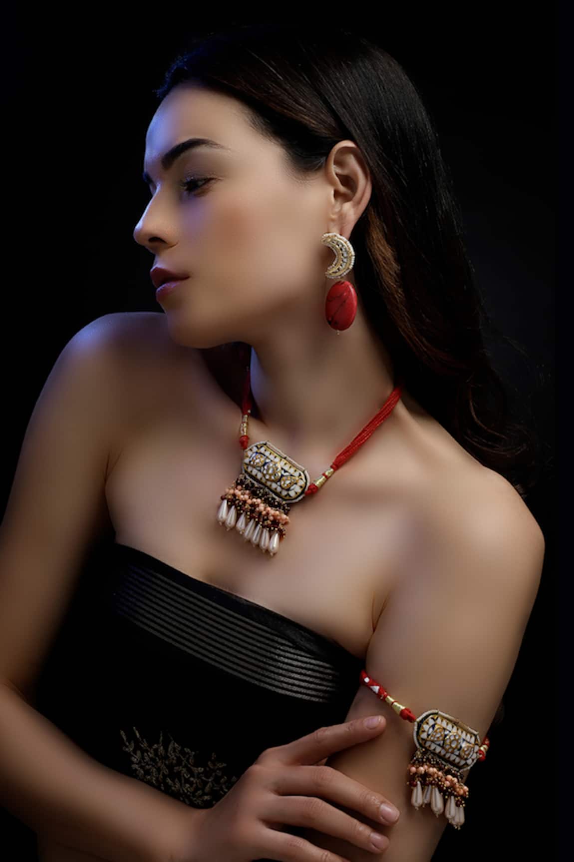 Dugran By Dugristyle Embellished Necklace with Geometric Motifs