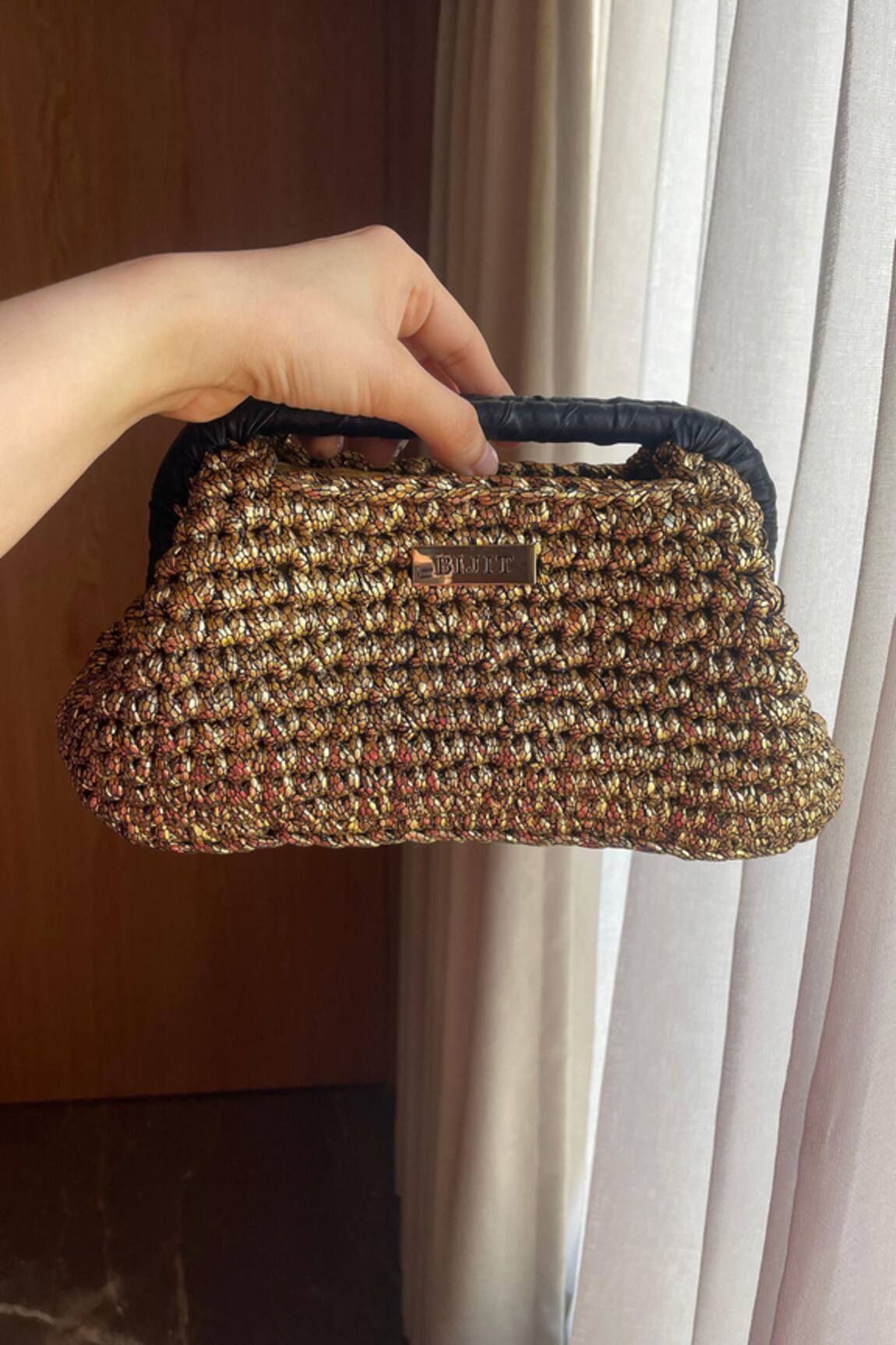 BIJIT Gold & Black Knotted Texture Clutch 