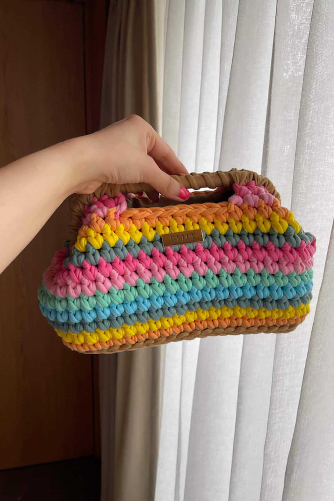BIJIT Rainbow Interlock Knotted Texture Clutch 